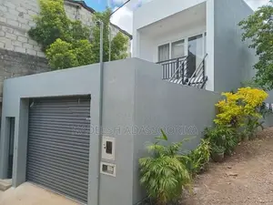 Upstairs House Battaramulla