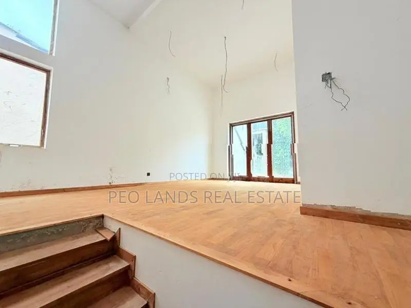 (SH1574) Luxury House for Sale in Sri Subuthipura, Battaramulla