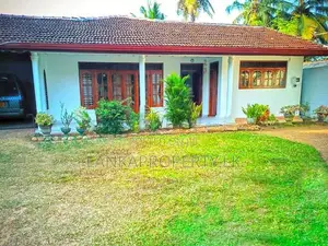 Prime House with Land for Sale – Battaramulla / Pelawatta Junction Are