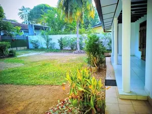 Prime House with Land for Sale – Battaramulla / Pelawatta Junction Are
