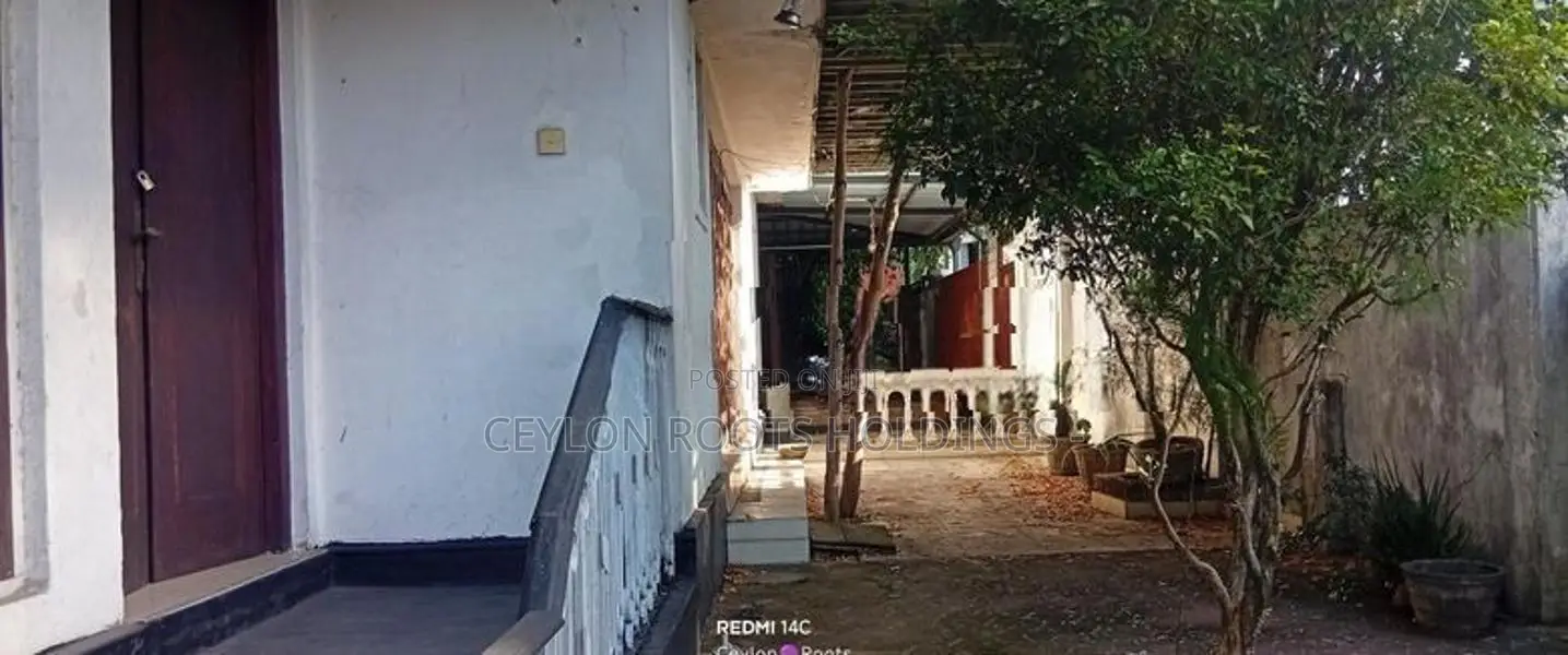 Main Rd Facing, Highly Commercial Value Property for Rent in Pitakotte
