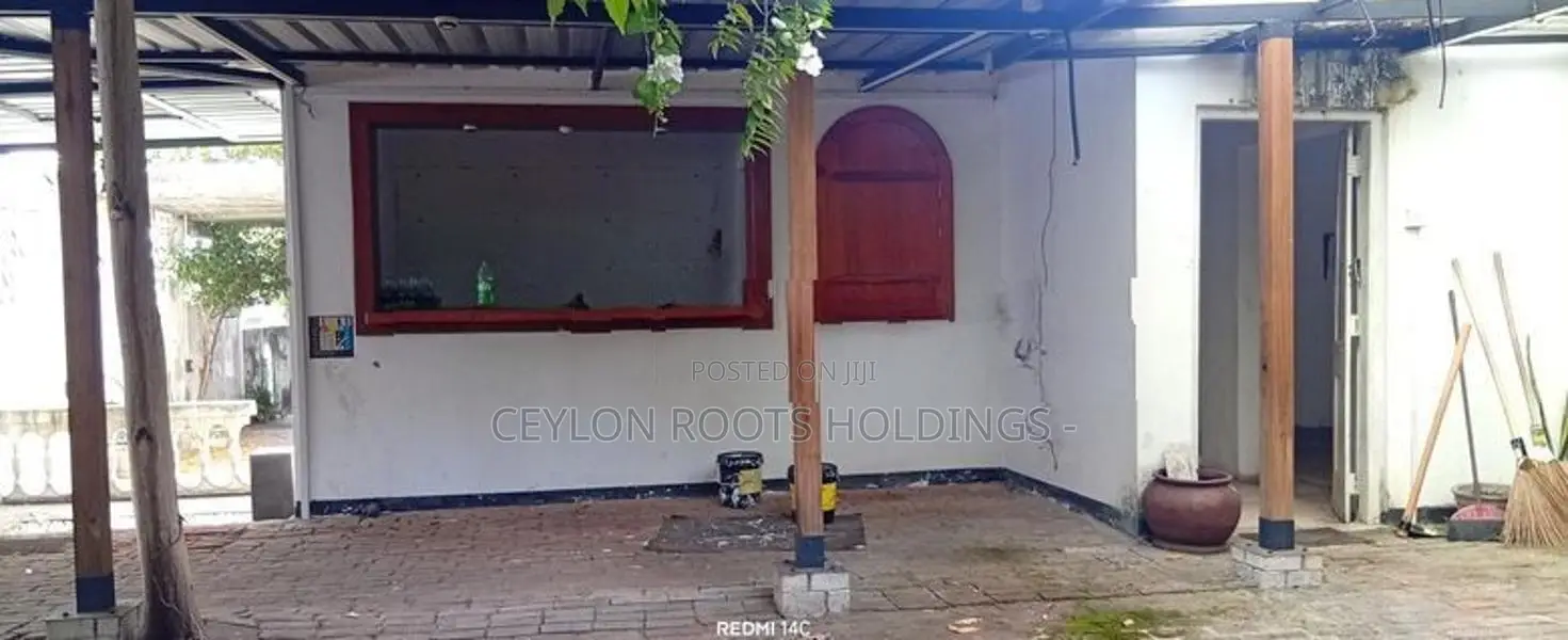 Main Rd Facing, Highly Commercial Value Property for Rent in Pitakotte