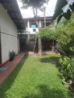 House For Sale In Boralesgamuwa Pirivena junction