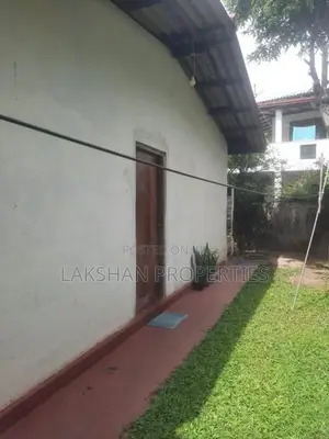 House For Sale In Boralesgamuwa Pirivena junction