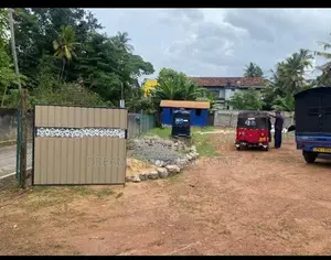 COMMERCIAL BUILDING FOR RENT IN GAMPAHA (SP1320)