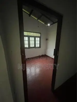 (GS-1080) Valuable Residential Bare Land With House Sale in Meegoda