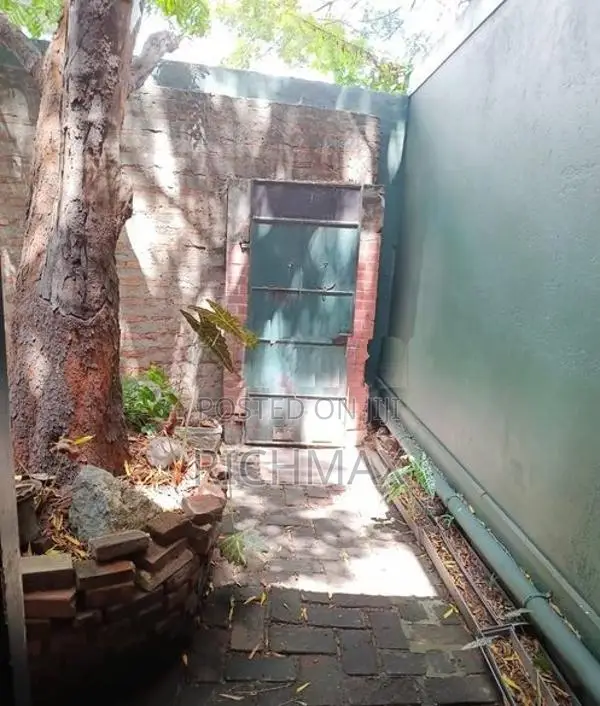Commercial place for rent in Colombo 06
