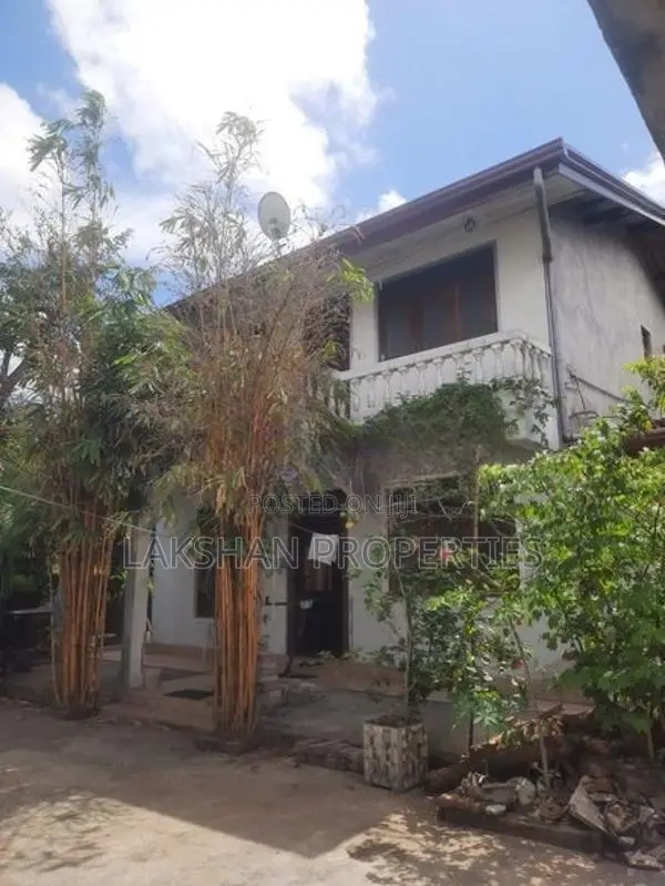 House For Sale In Boralesgamuwa
