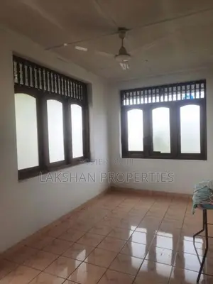 House For Sale In Boralesgamuwa