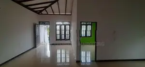 Upstairs House For Rent in Kotikawaththa