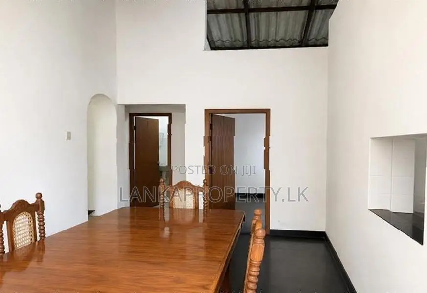 Complete House with 33 Perches for Sale – Matale.