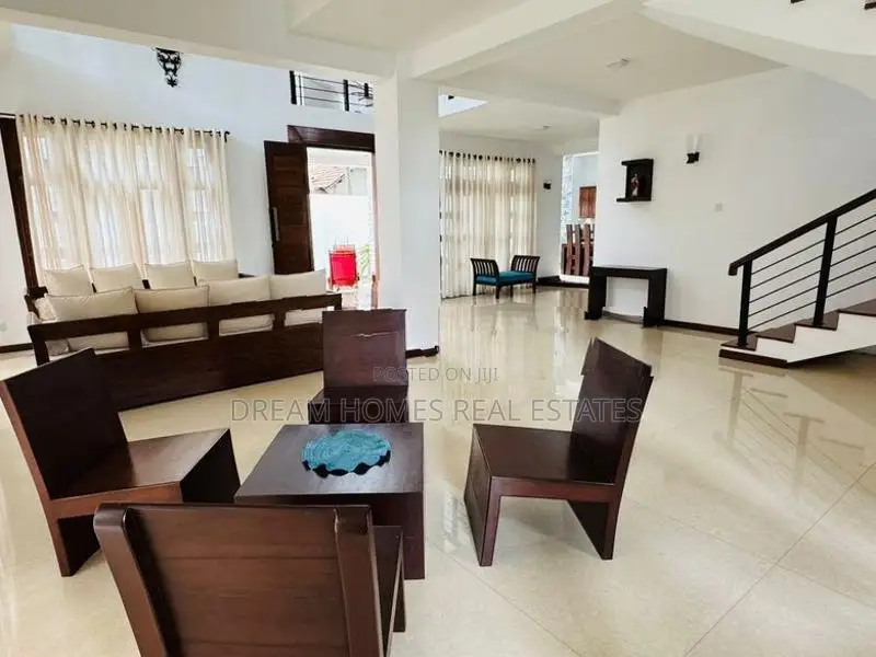 Luxury 4-Storey House for Sale – Welisara, Kandana