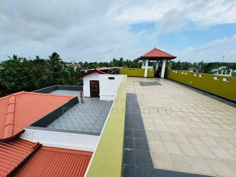 Luxury 4-Storey House for Sale – Welisara, Kandana