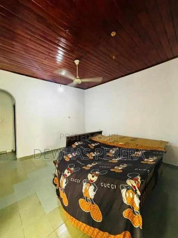 housevfor sale tewatta road kanddaliydda paluwa ragama