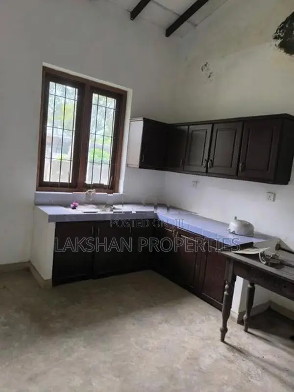 Land For Sale In Nugegoda නුගේගොඩ