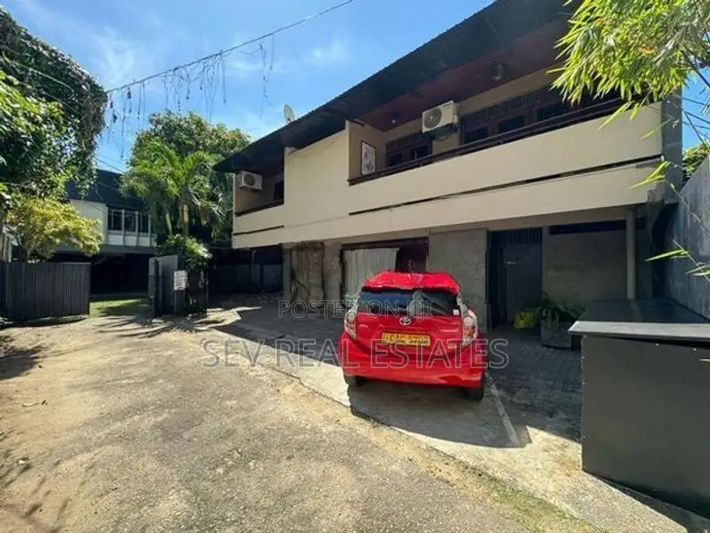 House for Sale in Colombo 5