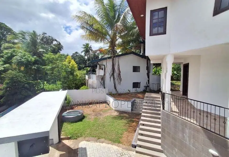 Recently Renovated Two-Storey House for Sale – Ihala Yagoda, Gampaha