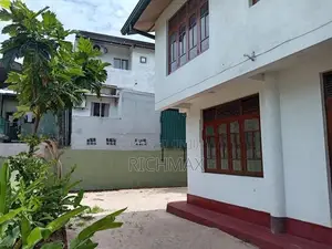 Two storied house for rent in Colombo 05