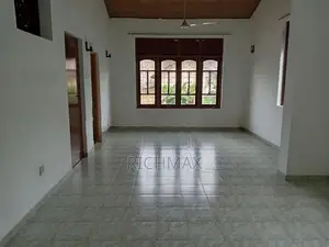 Two storied house for rent in Colombo 05