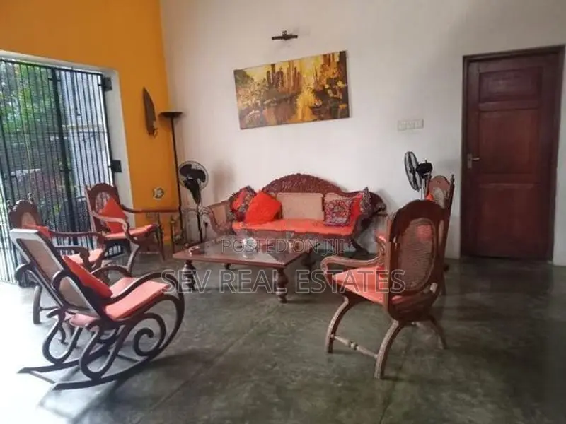 Hokandara: Contemporary Two-Storey, Three-Bedroom Residence For SALE