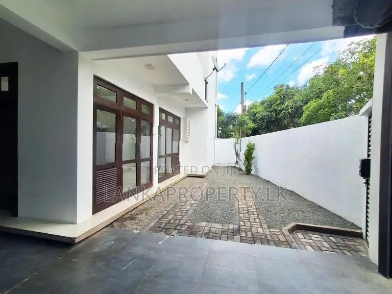 Three Storied House for Sale in Malabe