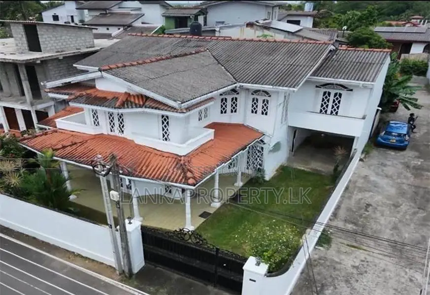 Spacious Two Storey House for Sale in Himbutana Road