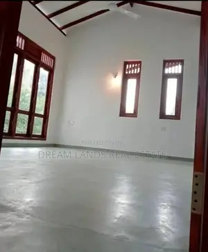 Newly nuilt upstair for rent kottawa