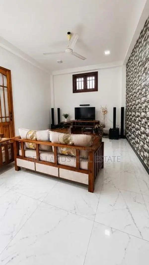 (AH273) Luxury House for Sale in Polgasowita