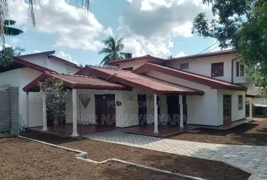 Two Story House for Sale in Ragama Walpola