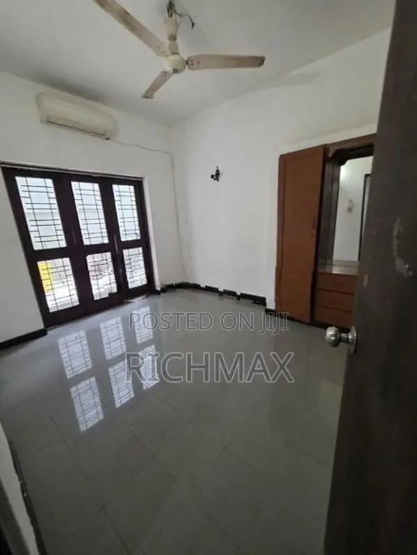 Three storied house for sale in Dehiwela
