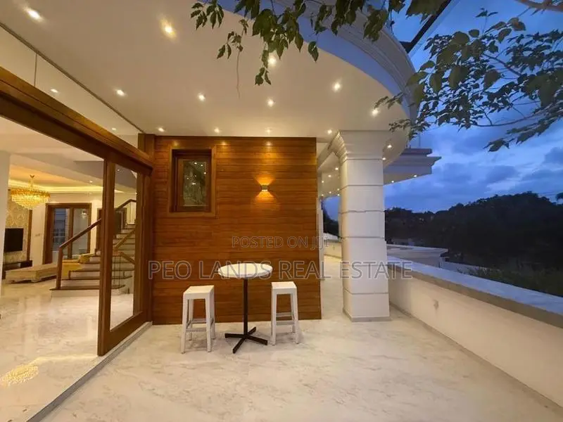 (SH1535) Modern Luxury Architect Designed House for Sale in Battaramul