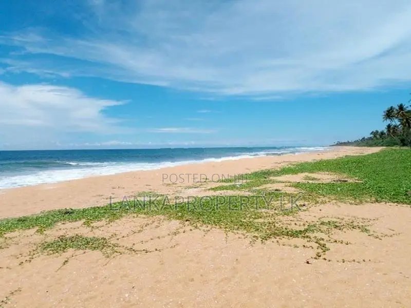 Prime Beachfront Land for Sale – Rathgama.