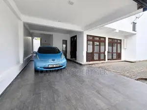 Spacious Three Storied House for Sale in Malabe
