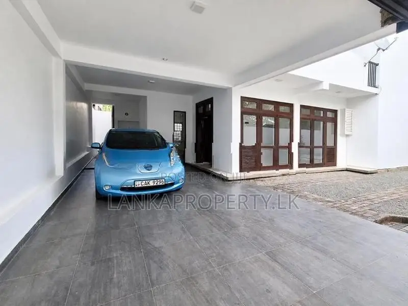 Spacious Three Storied House for Sale in Malabe