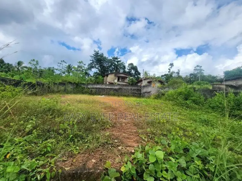 හොරණ – වරකාගොඩින් පදිංචියටත් ඉතා වටිනා බිම් කොටසක්