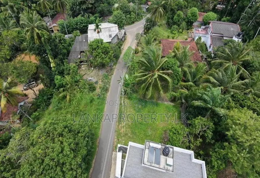 8 Perches Residential Land for Sale in Weboda off Weliweriya 514 Road