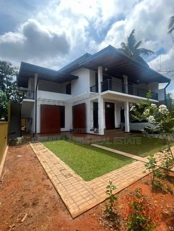 Newly built upstair unite for rent Homagama