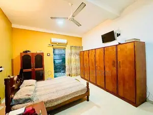 (SH1240) Luxury Three Storey House for Sale in Rajagiriya