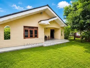 18 Perches Semi Commercial Property for Sale in Kegalle