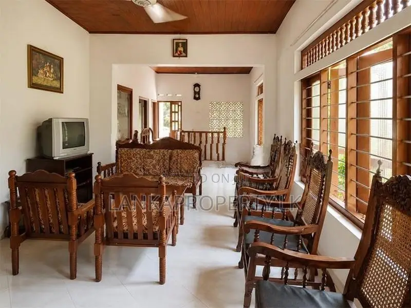 18 Perches Semi Commercial Property for Sale in Kegalle