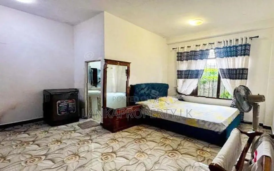 Modern 3-Bedroom House for Sale – Gothatuwa / Kolonnawa