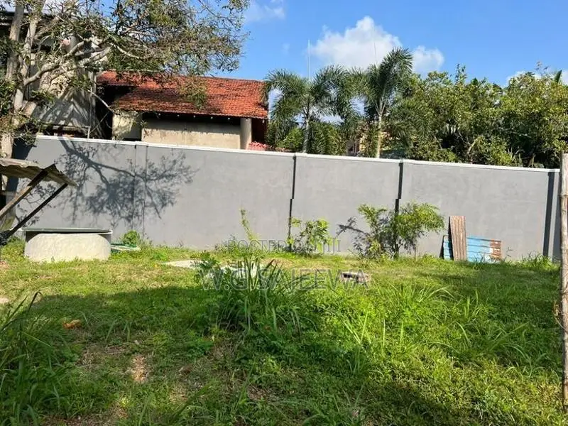 Valuable 12.5 Perch Land for Sale in Ja Ela