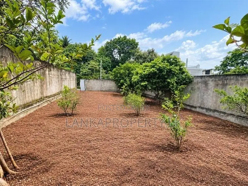 10.7-Perch Residential Land for Sale -Thalangama, Battaramulla.