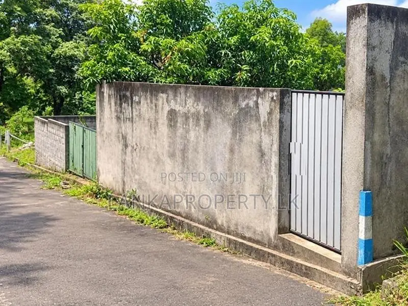 10.7-Perch Residential Land for Sale -Thalangama, Battaramulla.