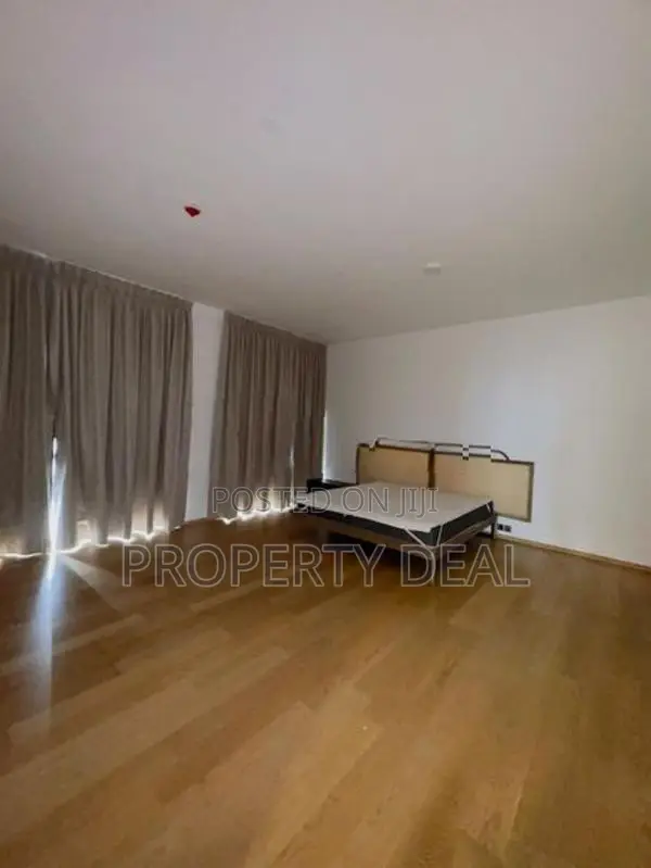 3 Bedrooms Apartment For Rent at Altair Colombo 02- PDA146