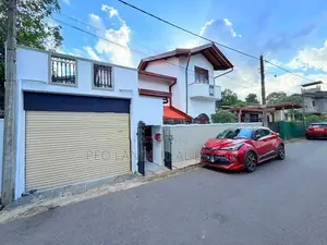 (SH1581) Two Storey House for Sale in Kalalgoda road Thalawathugoda