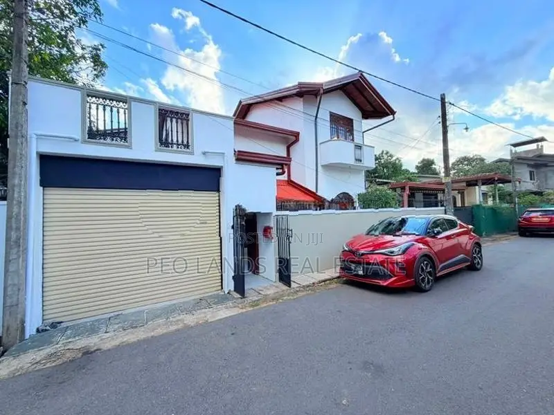 (SH1581) Two Storey House for Sale in Kalalgoda road Thalawathugoda