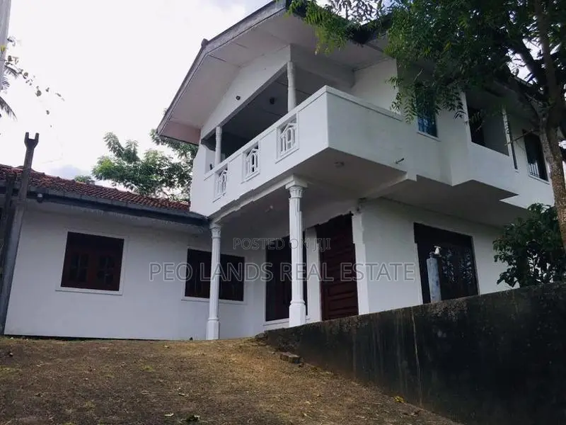 (AR212) 3BR Two Storey House for Rent in Mattegoda