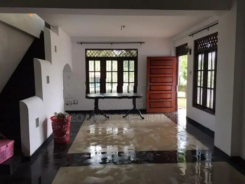 (AR212) 3BR Two Storey House for Rent in Mattegoda
