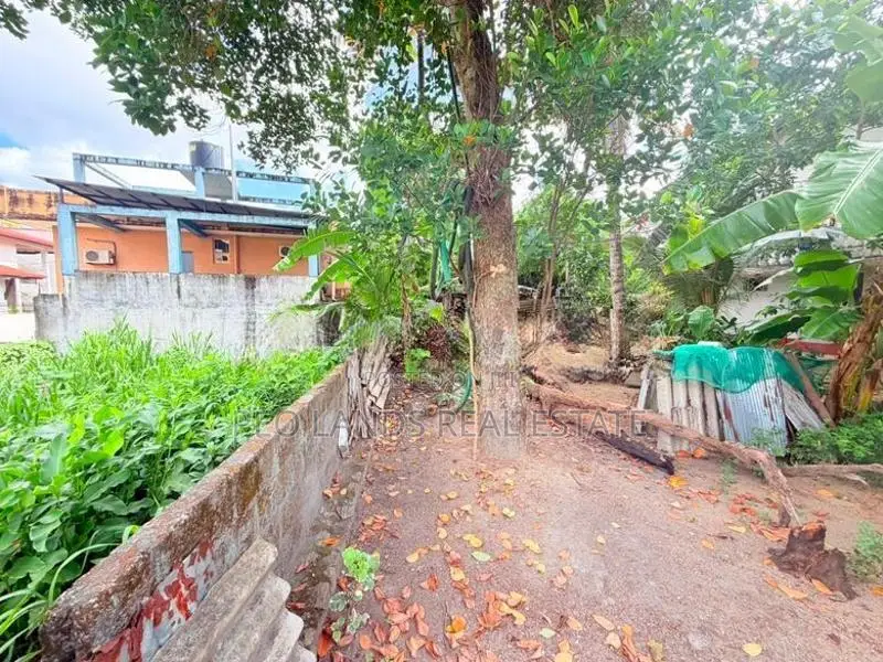 (SL1580) 20 Perche Land for Sale in Pelawatta Battaramulla